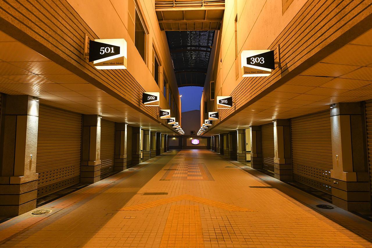 Hwu Meei Motel Tainan Buitenkant foto